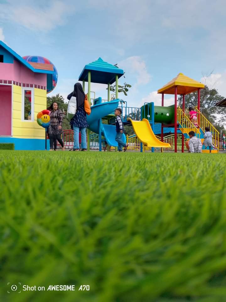 Toko Rumput Sintetis Terdekat Bogor – Rumput Sintetis Untuk Taman Kualitas Terbaik